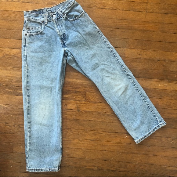 Vintage Cropped High-waisted Levi’s 569 Jeans (Discontinued fit) - Picture 6 of 6